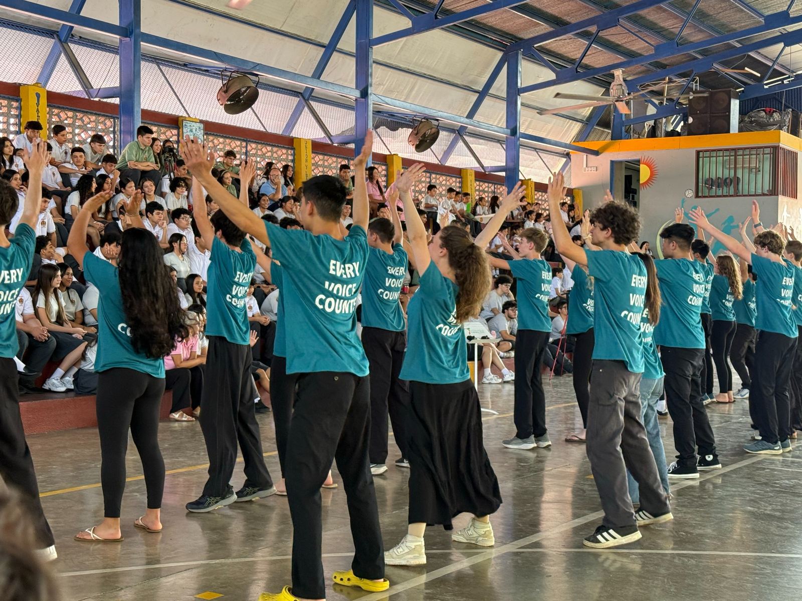 Choir participants during Choral Fest Costa Rica for Peace, representing an organized international festival experience with clear costs, logistics and meaningful activities.