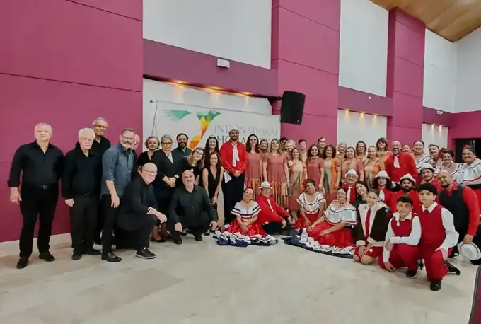 Choirs sharing cultural exchange and fellowship during Choral Fest Costa Rica for Peace 2026.